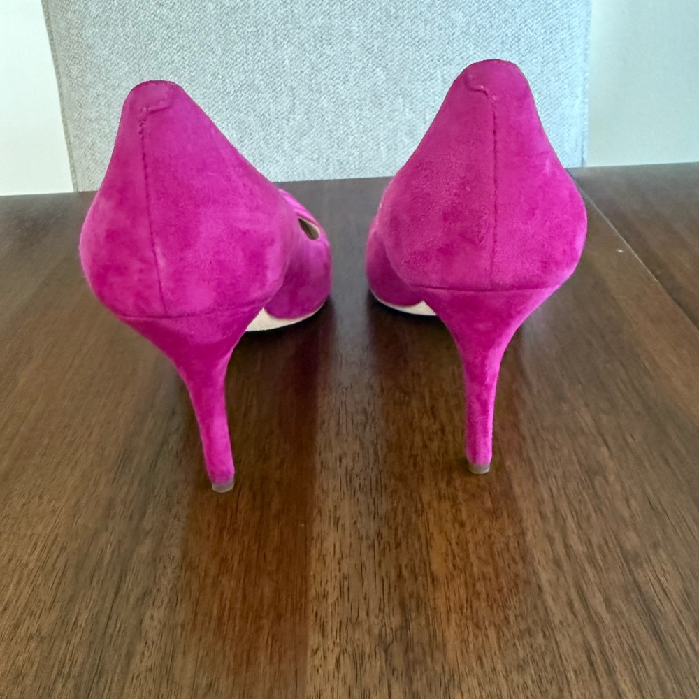 Via Spiga Fuchsia Suede Heels - Picture 2 of 3